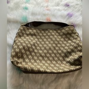 Dooney & Bourke XL Signature Hobo Shoulder bag.